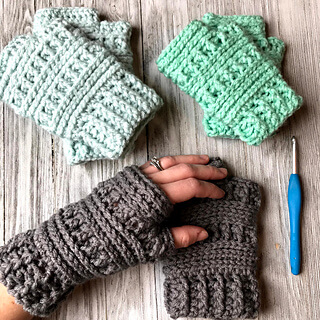 DIY Fingerless Gloves Pattern Idea Using Crochet