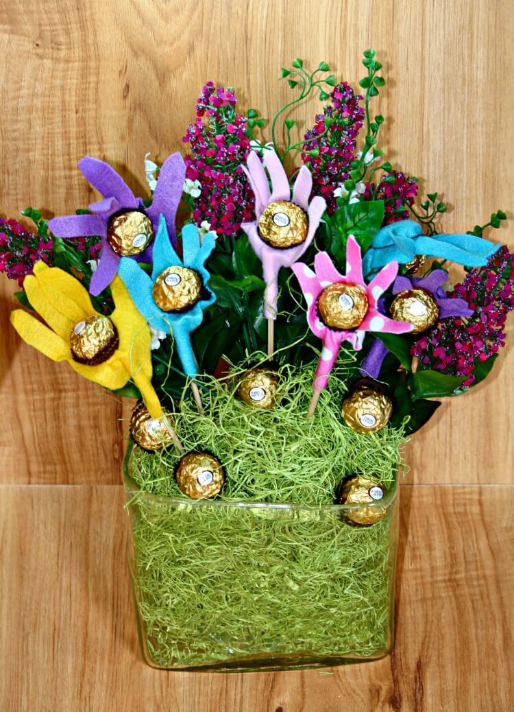 DIY Flower Bouquet Craft Idea For Mother's Day Spring Flower Crafts for Kids