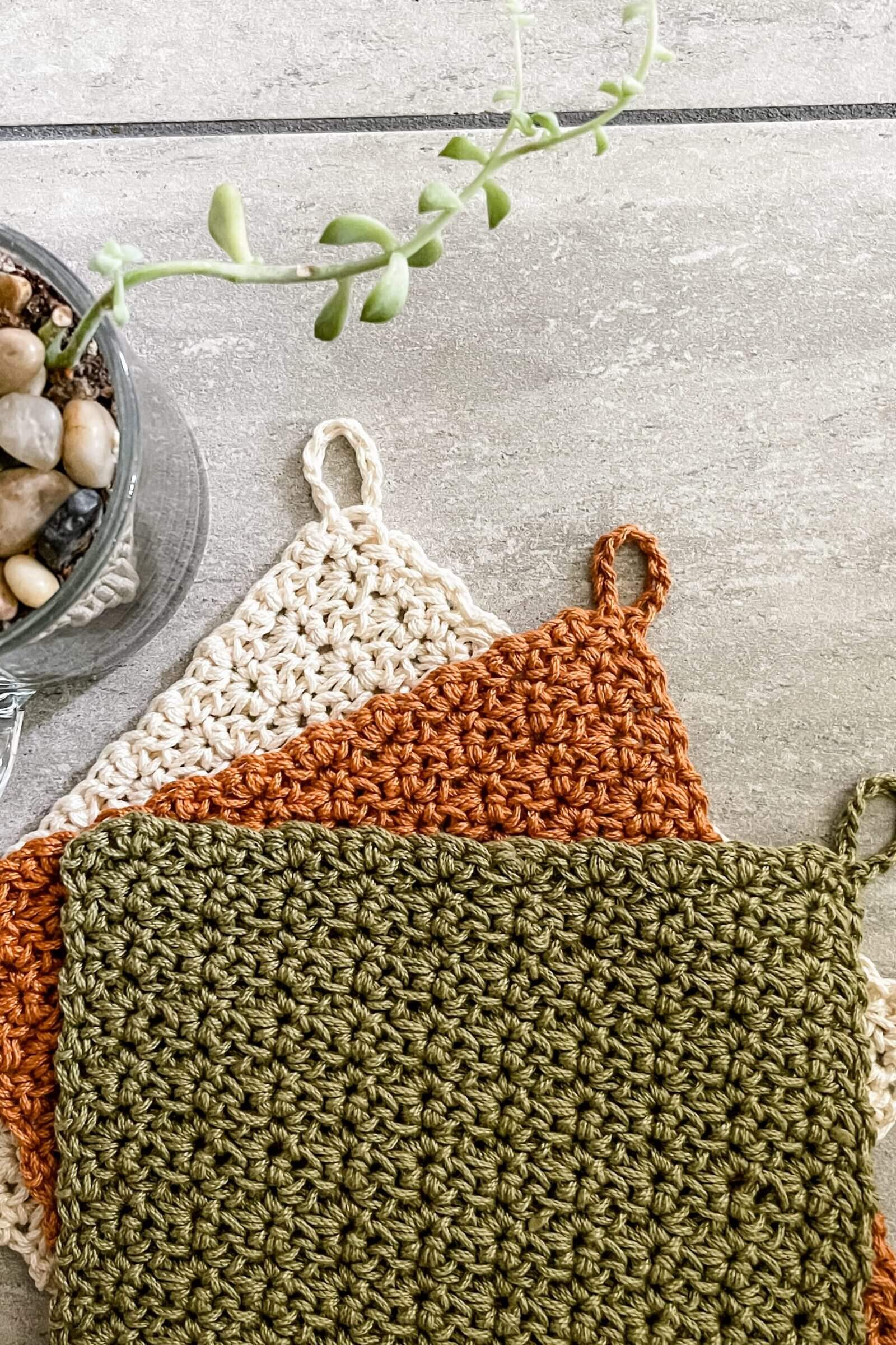 DIY Handmade Beautiful Half-Moon Dishcloth Crochet Dishcloth Patterns