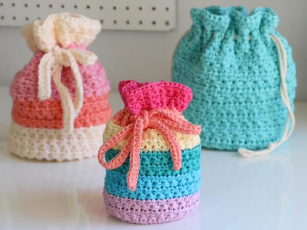 DIY Star Stitch Tiny Crocheted Bags Crochet Bag Patterns