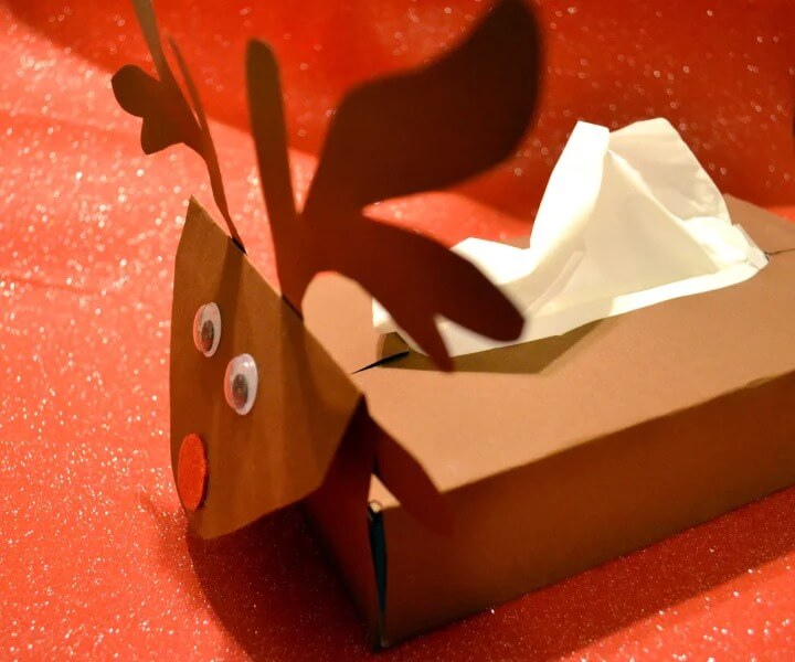 Fun And Easy Reindeer Tissue box Craft Activity for Preschoolers