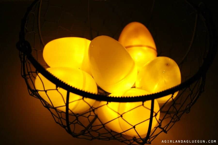 DIY Unique Glowing Eggs For Dark Room Glow Party