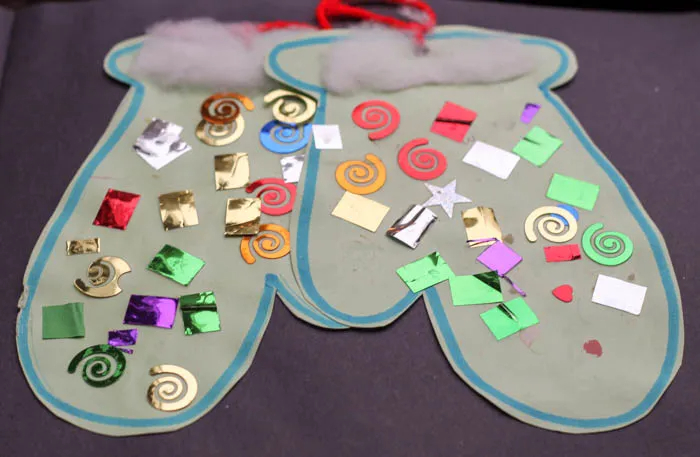 Easy & Adorable Paper Mitten Craft For KidsWinter Mitten Craft For Preschoolers