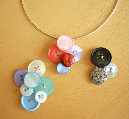 Easy & Cool Button Pendant Craft ProjectButton Necklace Crafts(