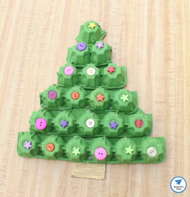 Easy Egg Carton Tree Craft Idea To MakeEgg Carton Tree Crafts 