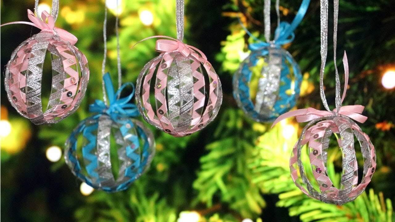 Easy-Peasy Christmas Decoration Craft Idea Using Plastic Bottles