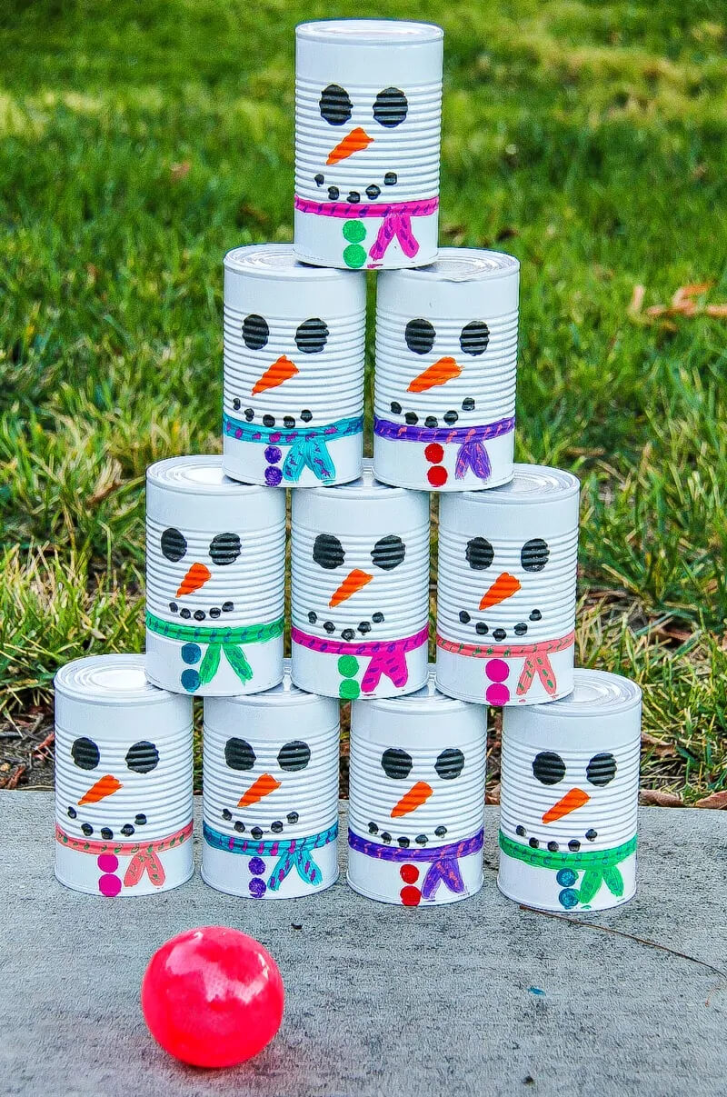 Easy-Peasy Snowman Art Idea With Tin Cans