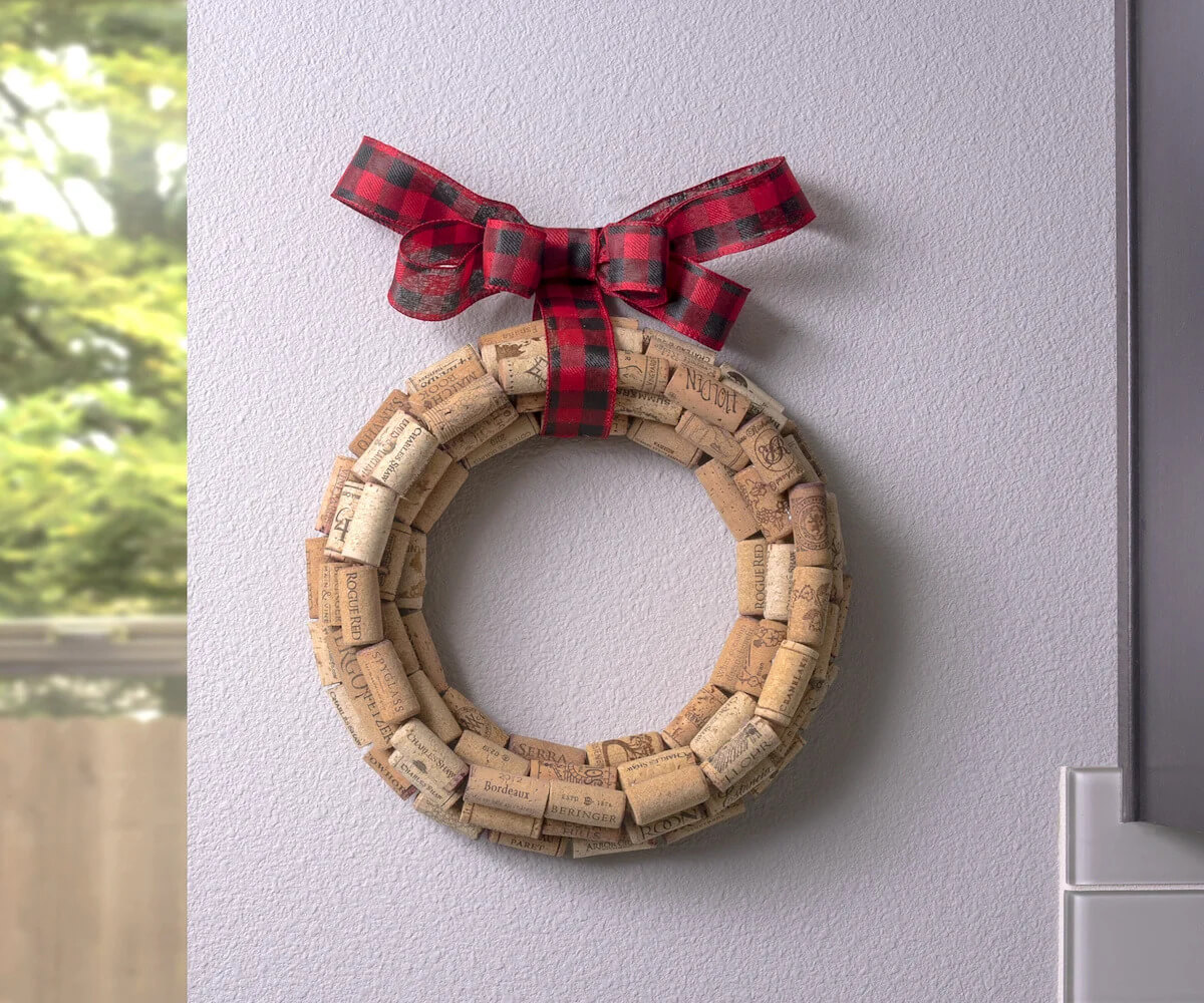 Easy Recycled Wine Cork Wreath Craft Idea For Christmas Decor