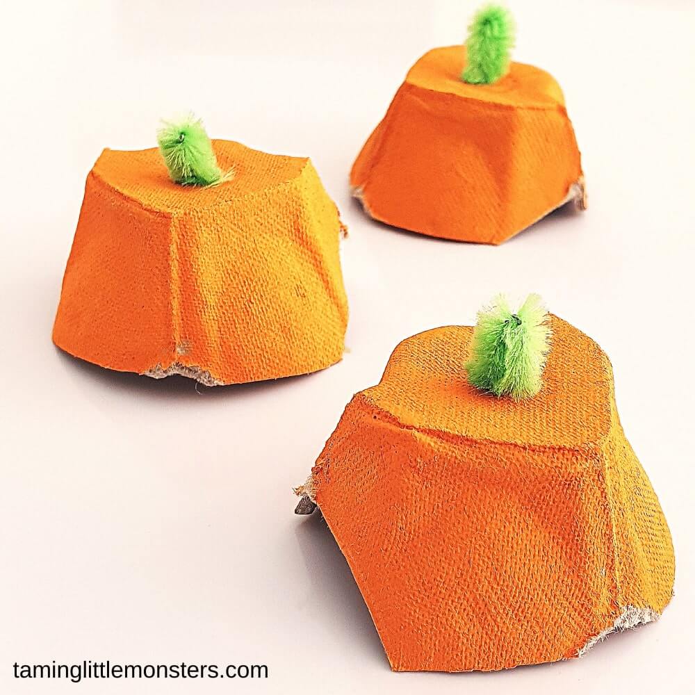 Easy-To-Make An Egg Cartoon Pumpkin Craft Idea For KidsFall Egg Carton Crafts (11 Images)