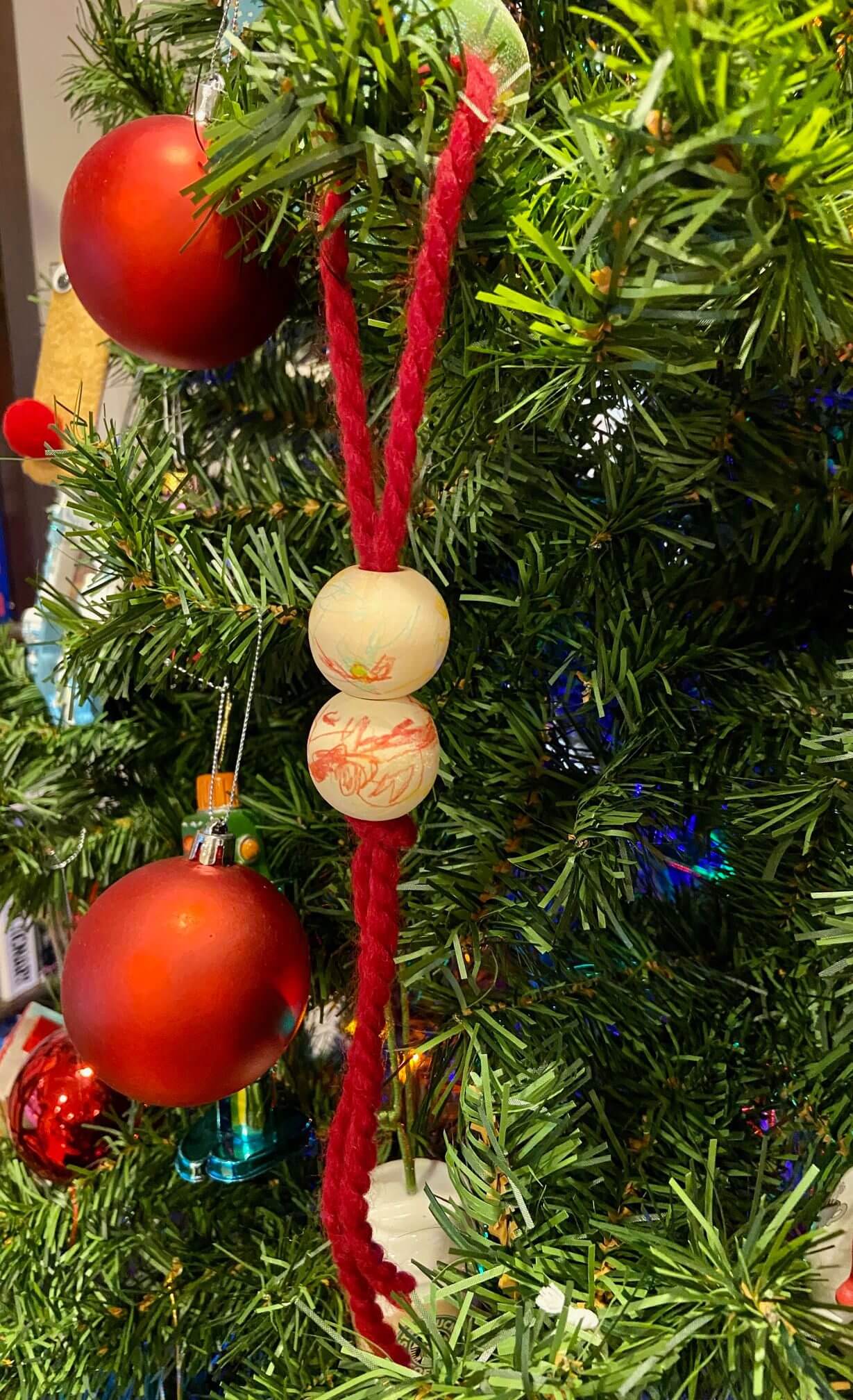 Easy To Make Bead Ornament Craft For Christmas