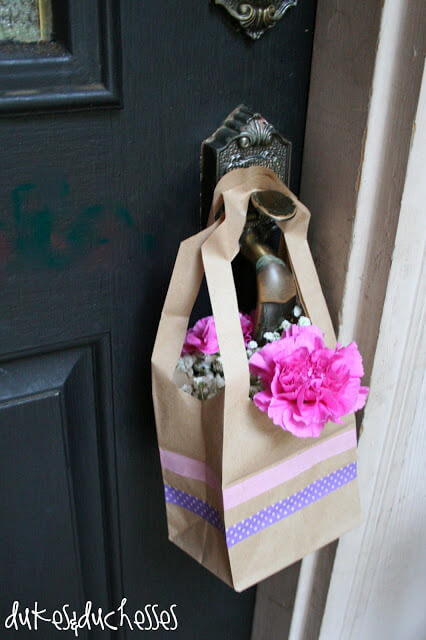 Easy-To-Make Crafty Paper Bag May Day Basket IdeaCreative uses for paper bag (19 Images)