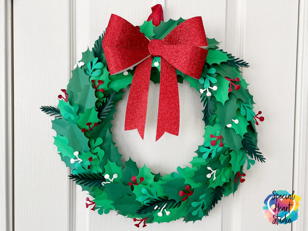 Easy To Make Glitter Christmas Wreath Craft For DecorationDIY Glitter Wreath Ideas
