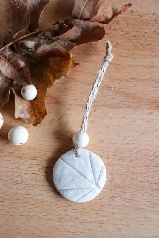 Easy-To-Make Leaf Impression Polymer Clay Ornament Idea Polymer Clay Ideas and Projects