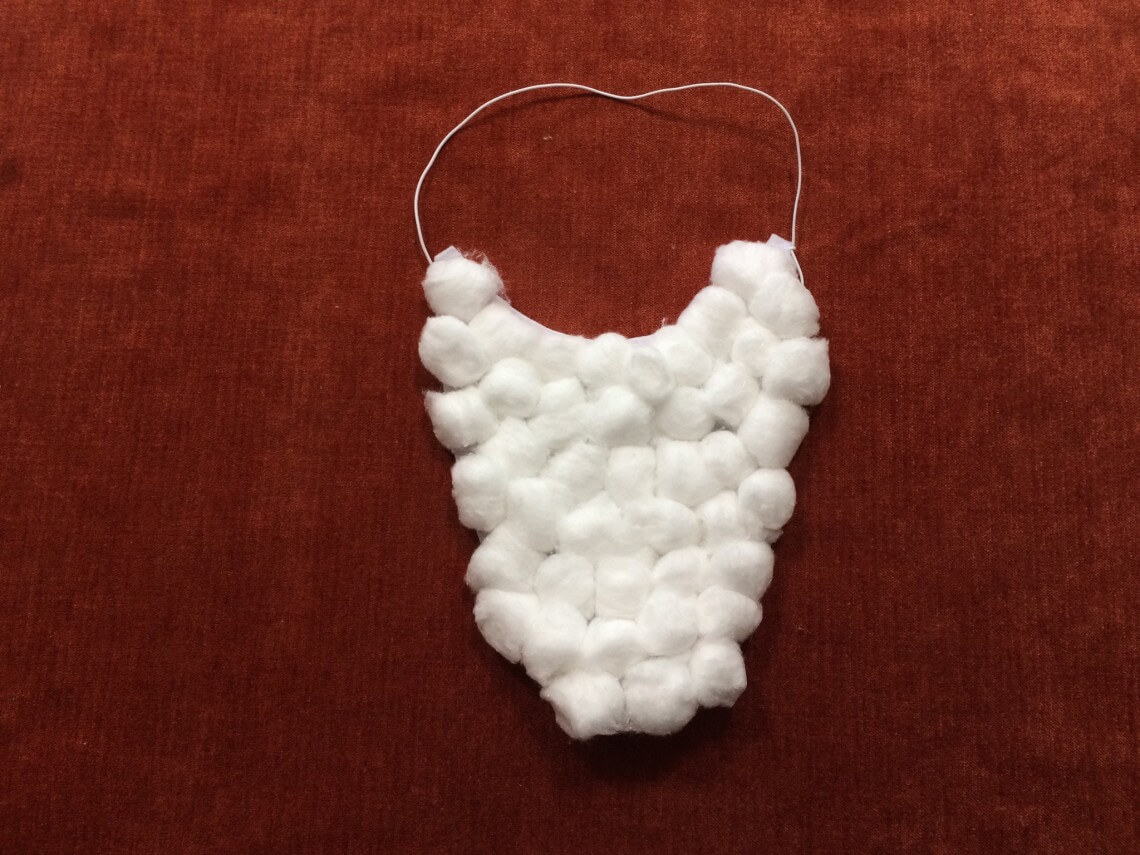 Easy-To-Make Santa Beard Idea With Cotton Balls