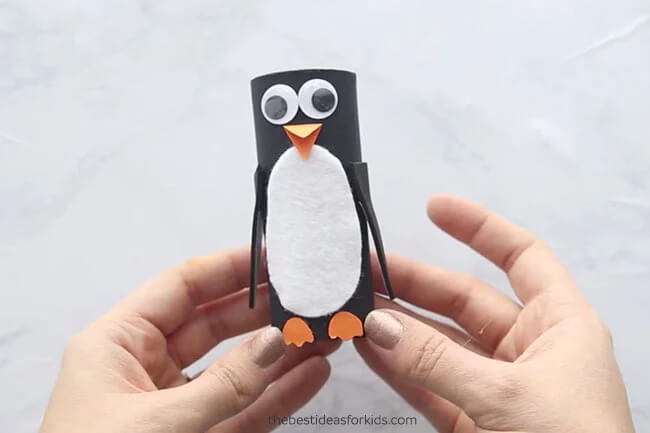 Easy-To-Make Toilet Paper Roll Penguin Craft Idea