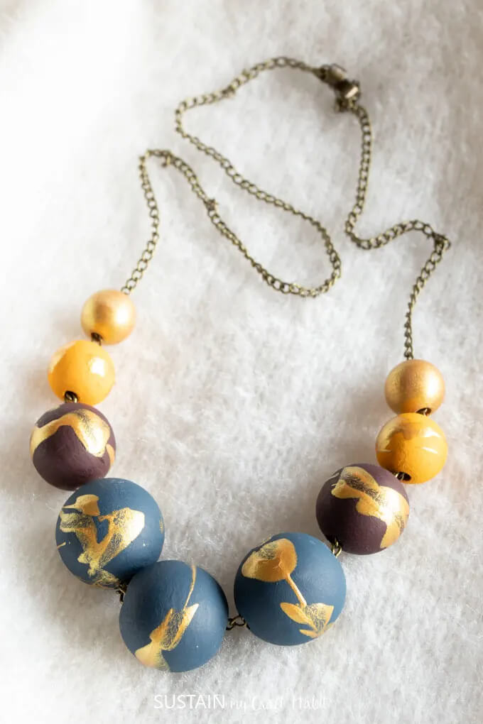 Easy-To-Make Wooden Bead Necklace Craft Idea For Gifts DIY Wooden Bead Jewelry Crafts