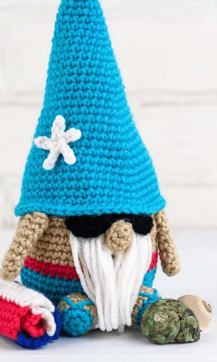 Fun-To-Make Crochet Summer Vacation Gnome Design Idea Crochet Gnome Patterns