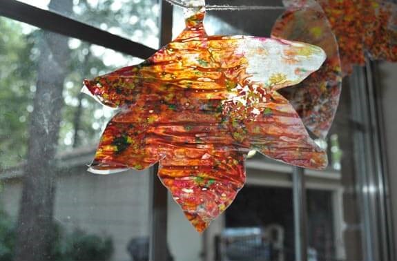Fun To Make Fall Leaves Suncatcher Craft For Window Decoration DIY Wax Paper Crafts For Preschoolers 