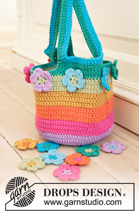 Funky Flower Market Bag Made From Crochet