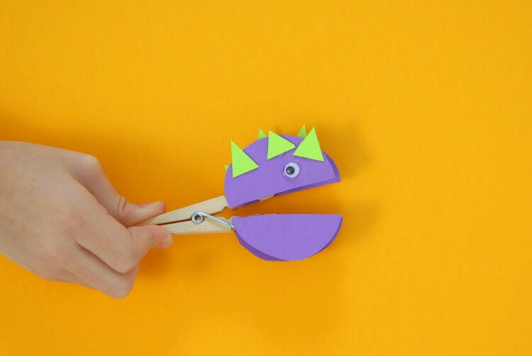 Funny Paper And Clothespin Dinosaur Craft For Preschoolers
