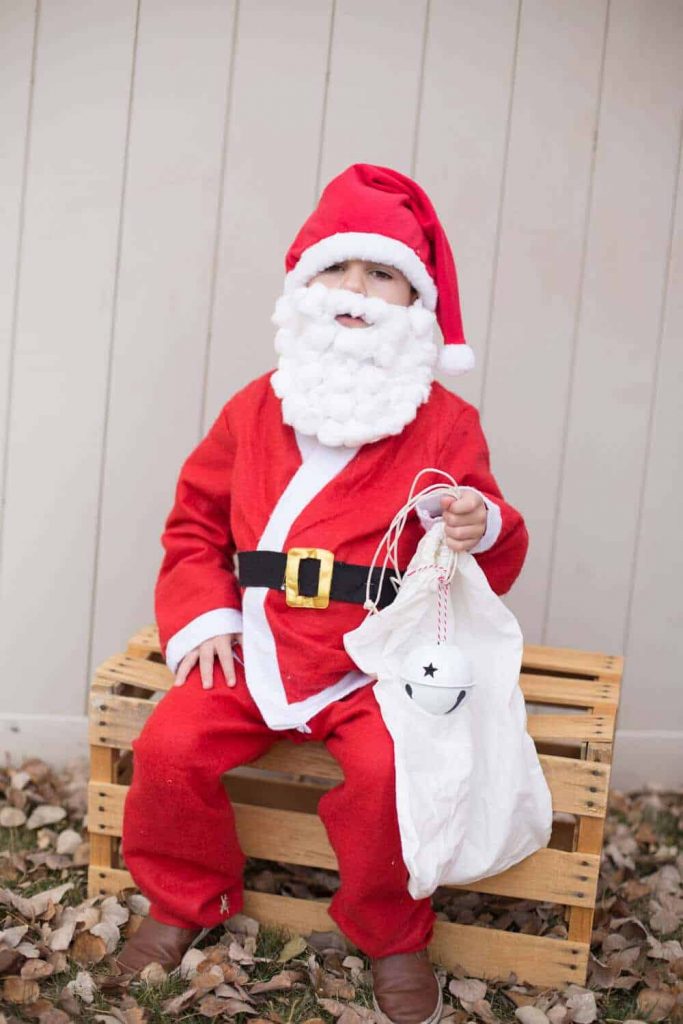 Handmade & Felt Santa Costume Craft Idea With Cotton Balls Christmas Costume DIY Ideas for Kids