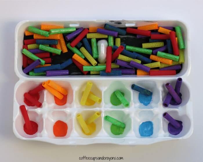 Let The Toddlers Dort The Rainbow Color With This Egg Carton Craft