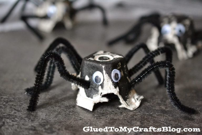 Let's Make Scary Spider With Old Egg Cartons Craft Projects