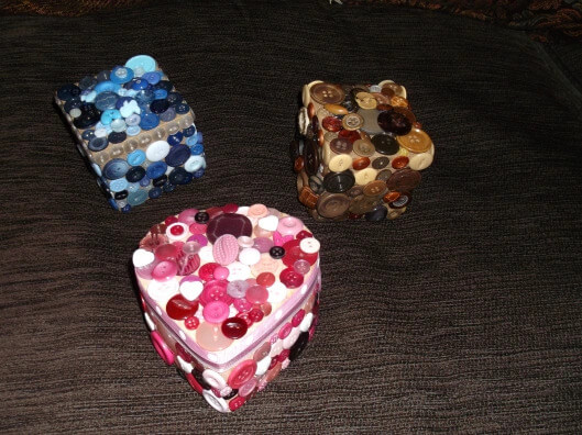 Little Trinket Boxes Covered In Recycled Old ButtonsRecycled Button Craft Ideas