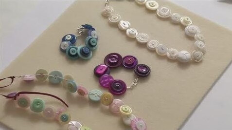 Necklace & Bracelet Jewellery Craft Using Old Buttons
