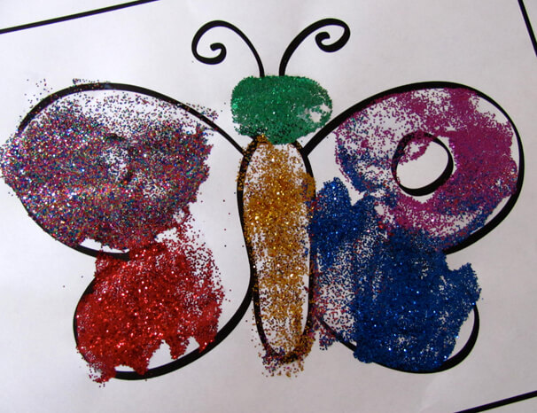 Pretty Butterfly Painting Using Glitter For Toddlers Glitter Crafts For Toddlers 