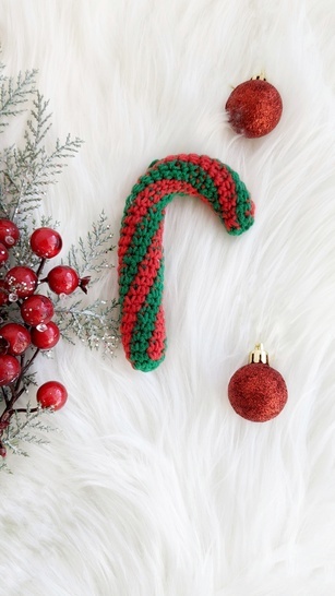 Pretty Candy Cane Crochet Christmas Ornament Craft Crochet Christmas Ornament Patterns