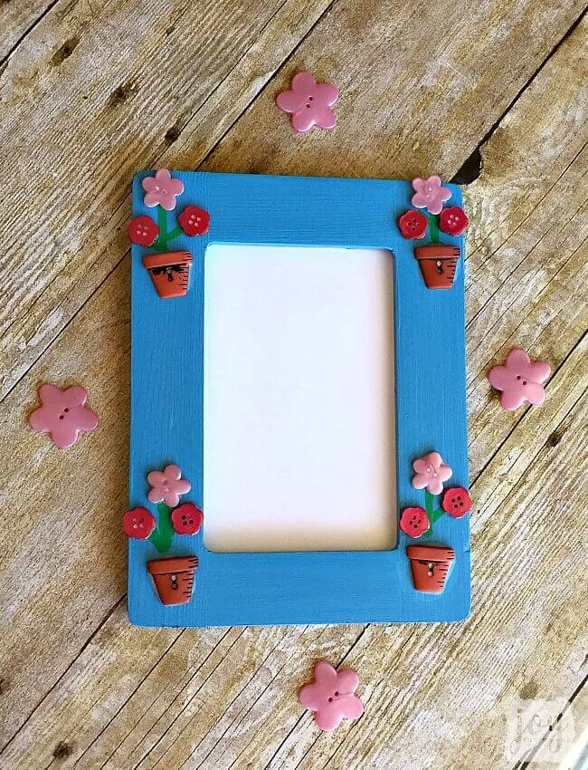 Pretty Flower Button Frame Craft Idea For Kids