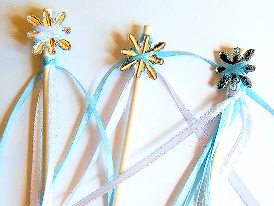 Pretty Frozen Wands Craft With Ribbon And Snowflakes Disney Frozen Crafts For Kids