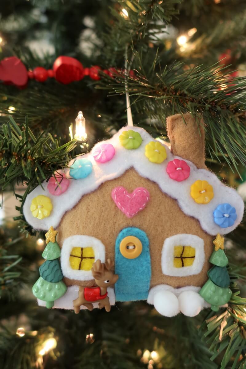 Pretty Gingerbread House Christmas Ornament Craft With Felt & ButtonsFelt Button Crafts