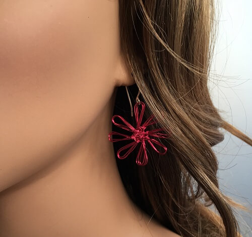 Pretty Wire Red Daisy Flower Earrings Ideas