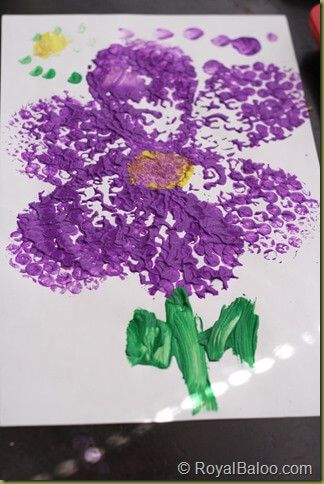 Purple Flower Bubble Wrap Painting Hack Activity For Toddlers DIY Bubble Wrap Flowers