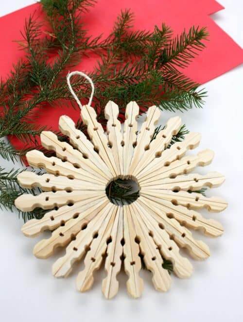 Quick And Easy Giant Clothespin Snowflake DIY Decor Craft For Winters