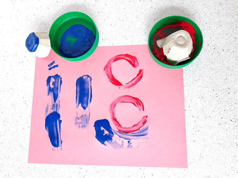 Simple & Easy Egg Carton Stamp Painting Idea For ToddlersEgg carton crafts for 3 Year's old 