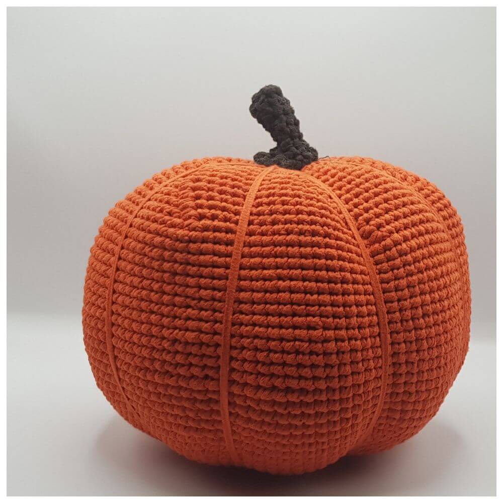Simple And Easy To Make Pumpkin Craft Using Crochet Crochet Vegetable Patterns 