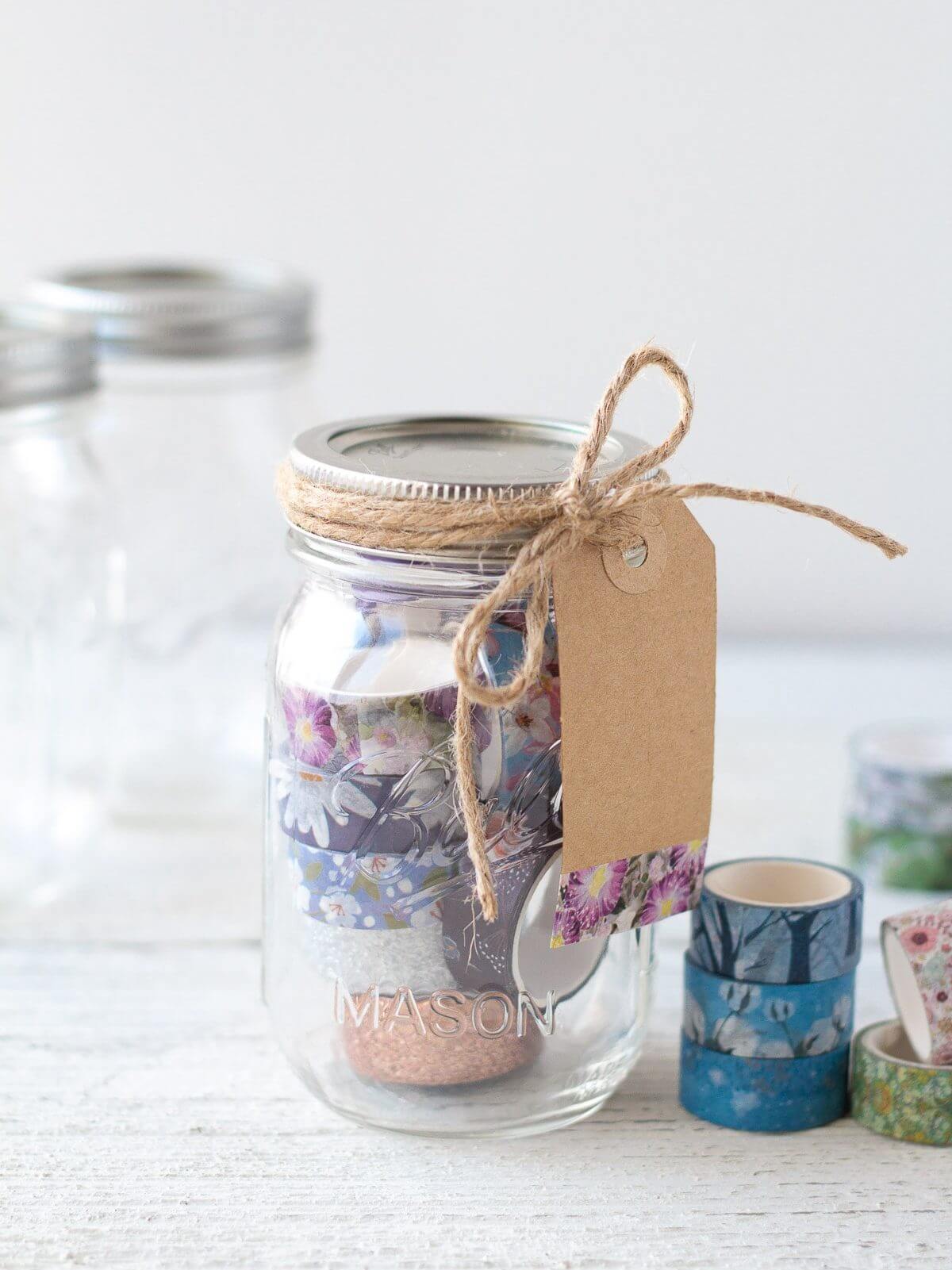 Simple & Pretty Mason Jar Craft Ideas Using Washi Tape