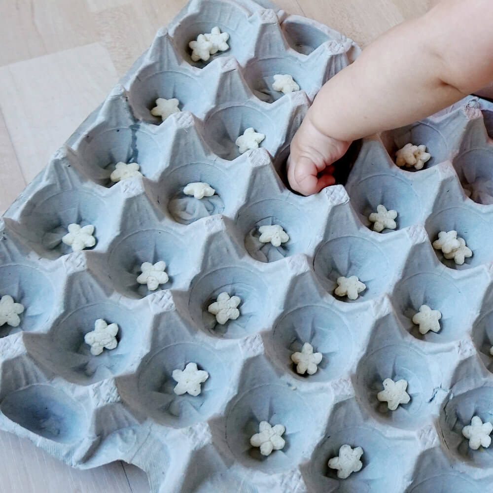 Simple Egg Carton Puff Pick-Up Activity Idea For 3-Year's Old