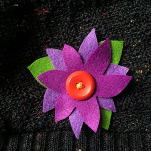 Simple Felt Brocches Sewing Craft Project Using Embroidery thread
