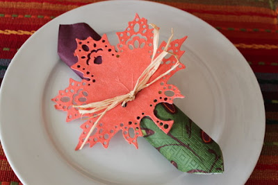 Simple Thanksgiving Fall Leaf Decoration On Napkin Ring Thanksgiving Napkin Rings