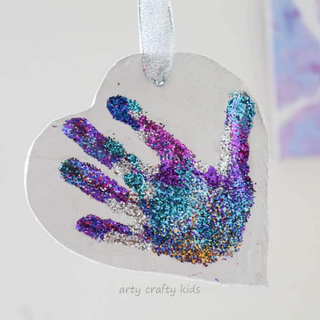 Super Pretty Glitter Handprint Ornament For Decoration Glitter Crafts For Toddlers 