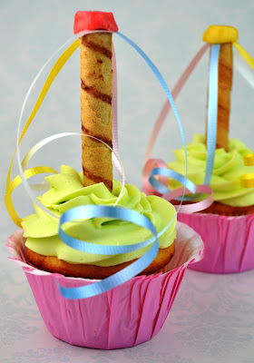 Very Easy Cupcake Gift Idea For May DayMay Day Craft Ideas for Kids