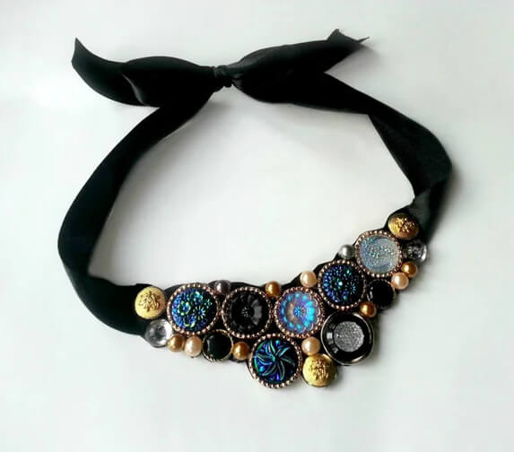 Vintage Button Necklace Craft With Satin Ribbon & Pearl Beads