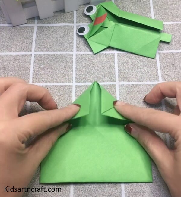 Handmade Paper Frog Craft Idea For Preschoolers Cute Origami Frog For Kids - Step By Step Tutorial