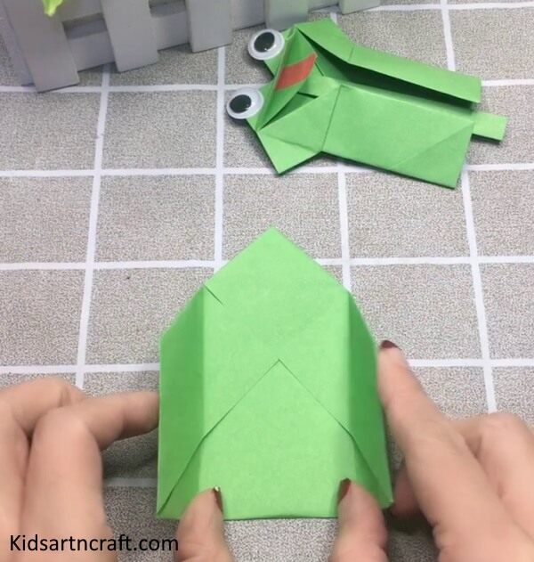 Step By Step To Make Origami Paper Frog Craft Idea For Kids