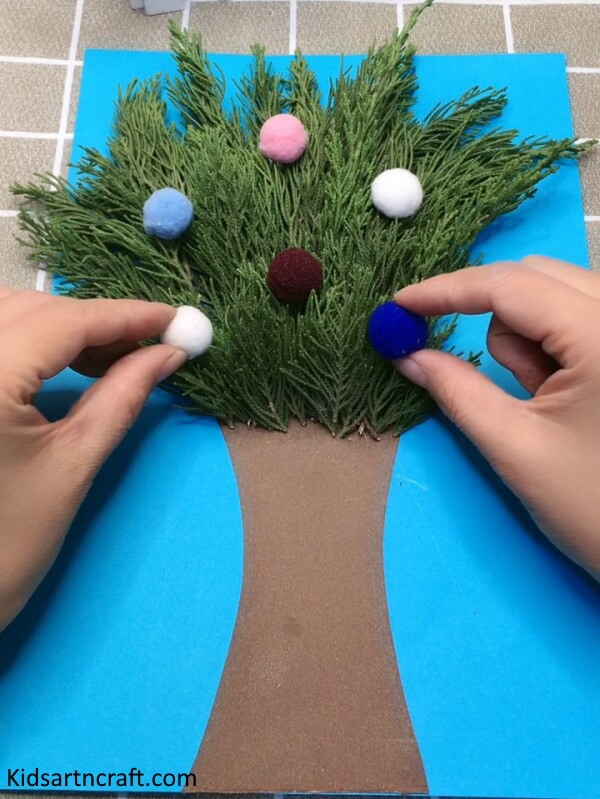 Cool Art Of Making Pom Pom Christmas Tree Craft Idea For Kids 