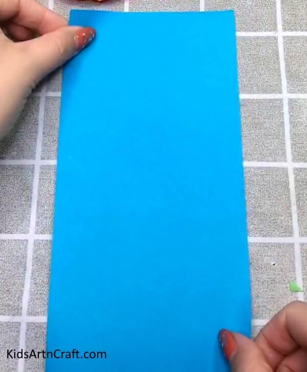Easy To Make Sunflower Craft Using Blue Paper